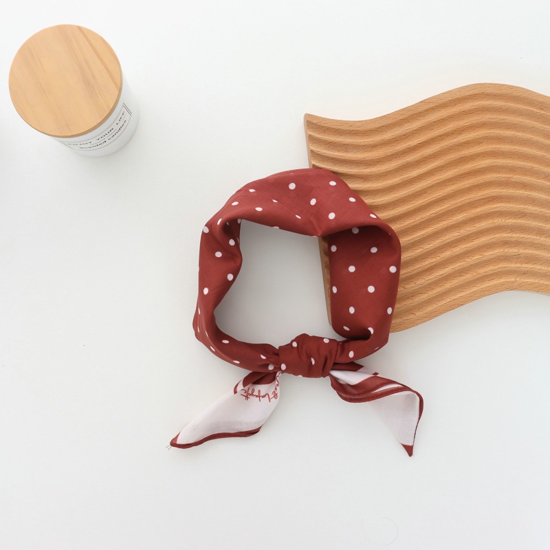 2025年ピュアコットンシンプルアンチエイジング赤と黒の水玉 - Bandana Cotton のレビューと価格