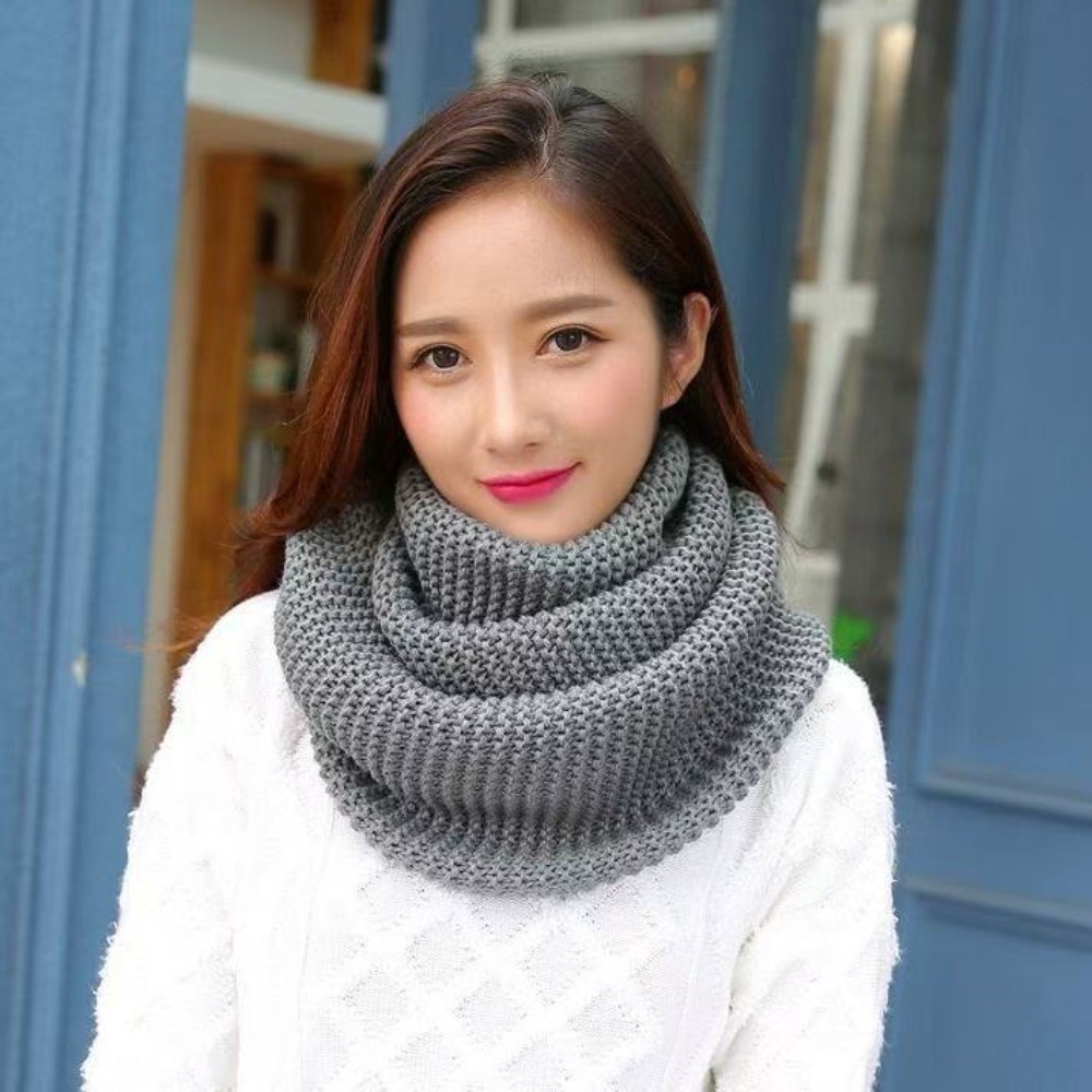 無地のインフィニティループスカーフ 通気性のある厚手のネック - Infinity Scarf Knit のレビューと価格